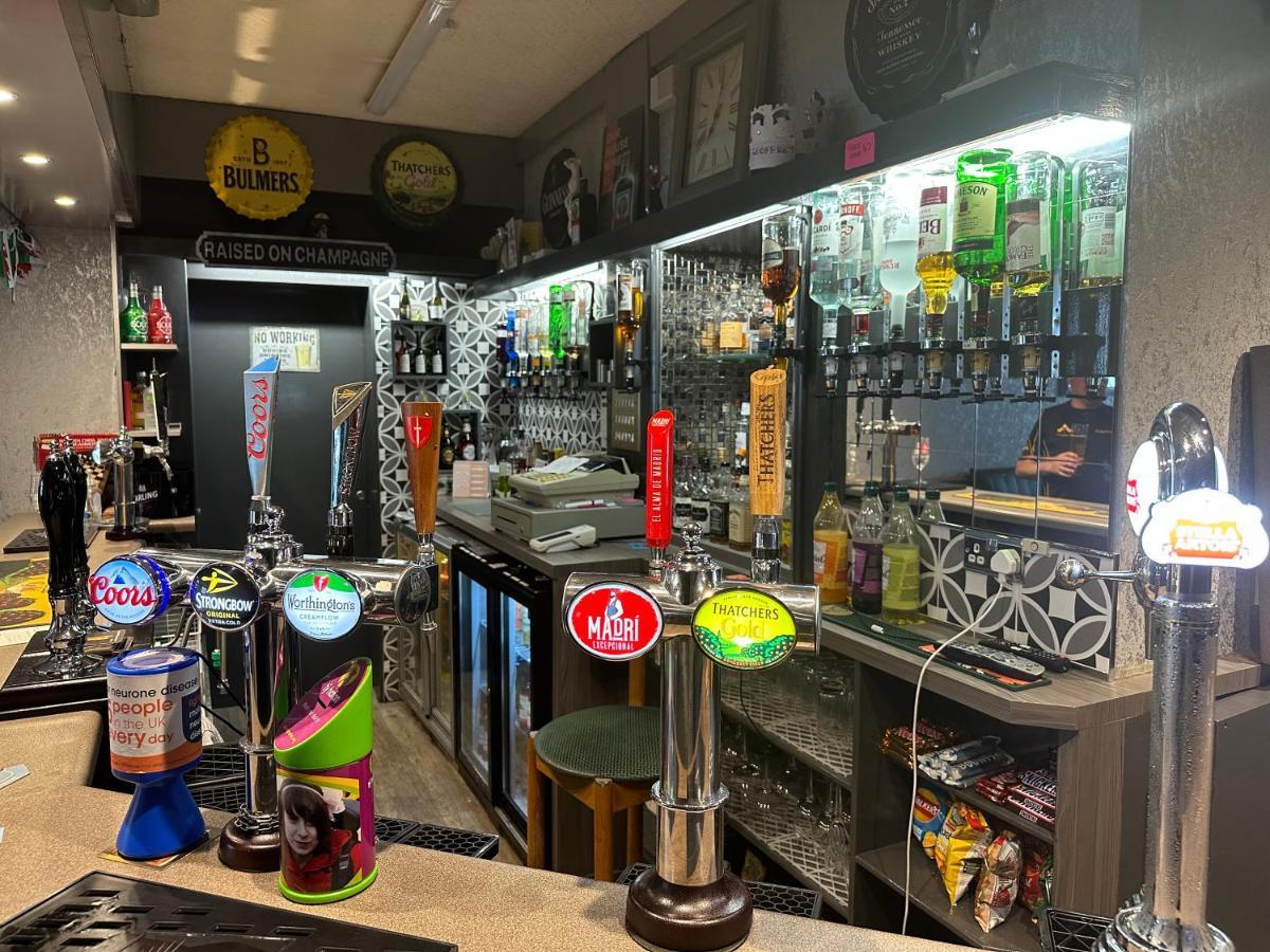 The Angel Inn Troed-y-rhiw Экстерьер фото